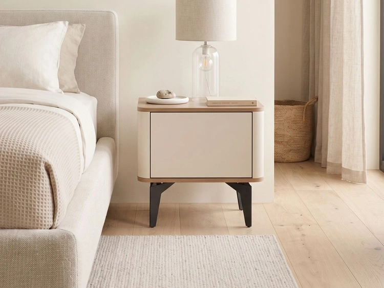 Stolik nocny z szafką Arelis Kaszmir, Orzech Royal