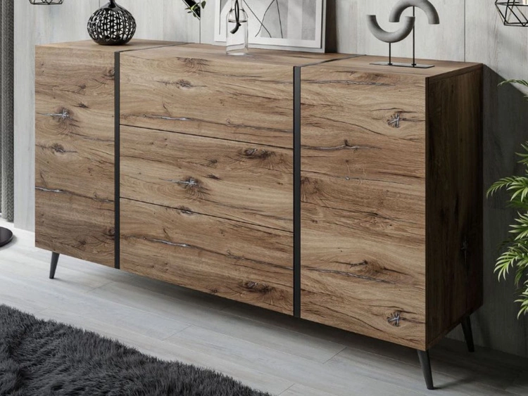 Dwudrzwiowa komoda 158 cm na czarnych nóżkach z trzema szufladami Lunelie dąb Flagstaff