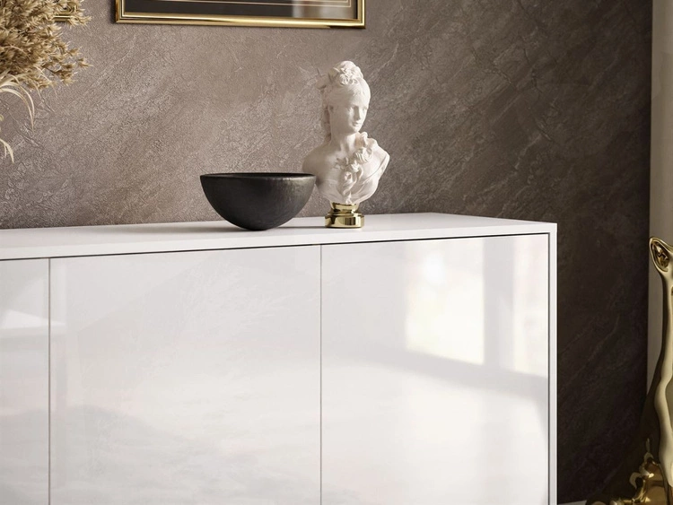 Trzydrzwiowa komoda 154 cm w stylu glamour na czarnych nogach Vivance biały połysk