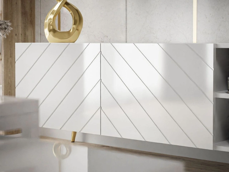 Szafka RTV z frezowanymi frontami i metalowymi chromowanymi nóżkami Vionel biały połysk