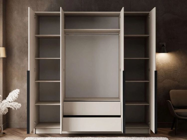 Szafa czterodrzwiowa z drzwiami uchylnymi i czarnymi uchwytami Ameli Kaszmir