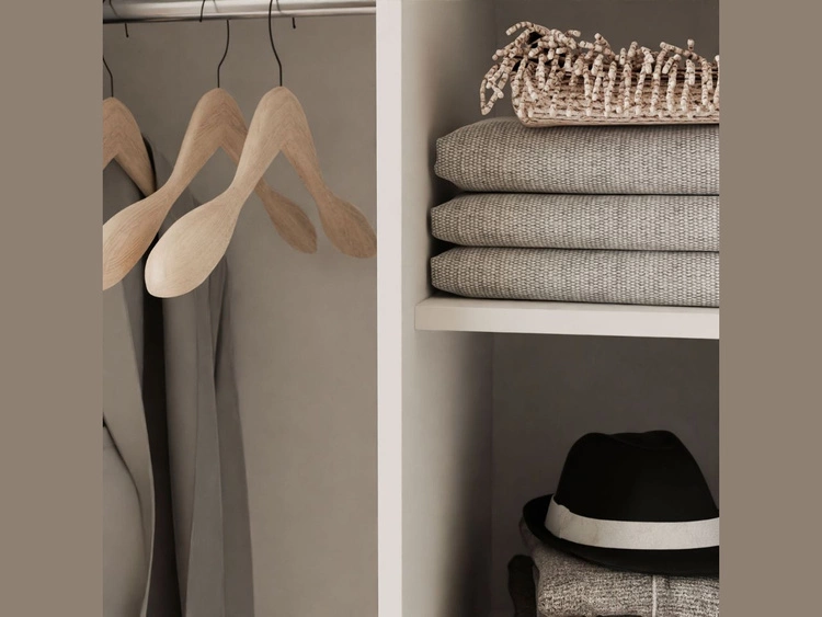 Szafa dwudrzwiowa z drzwiami przesuwnymi i lustrem 244 cm Nuveo Biały połysk