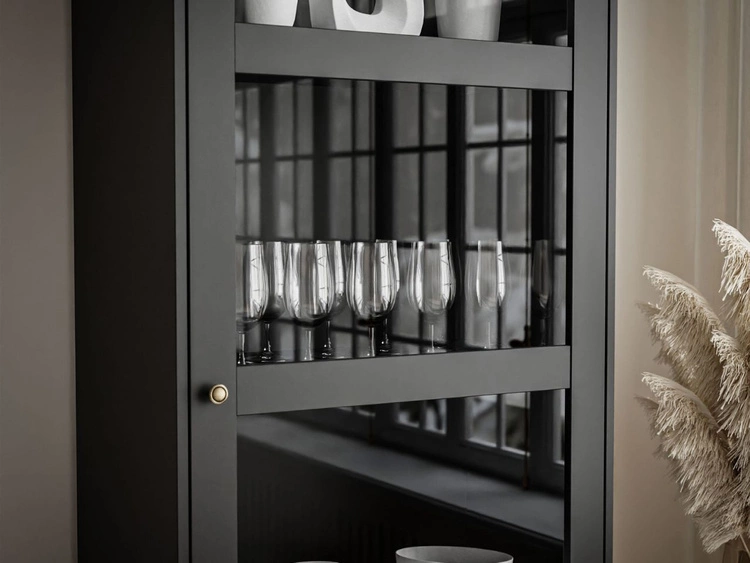 Witryna wąska stojąca w stylu boho Bellance czarna