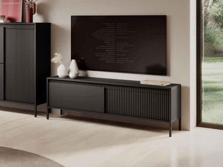 Szafka pod telewizor z drzwiczkami 153 cm Sorano Czarna