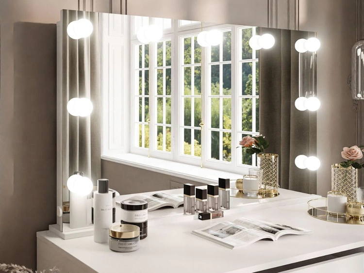 Lustro z oświetleniem do sypialni LED Melo Elite białe