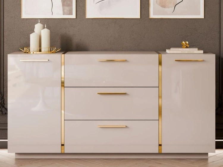 Dwudrzwiowa komoda 158 cm z trzema szufladami Lunelie kaszmir połysk