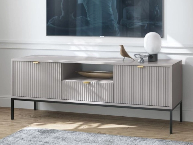 Szafka pod telewizor z szufladami i drzwiczkami Amber szara na czarnych nogach