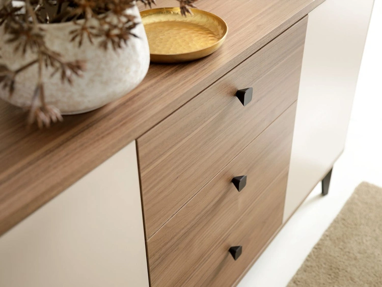 Komoda z drzwiami i szufladami 140 cm Arelis Kaszmir, Orzech Royal