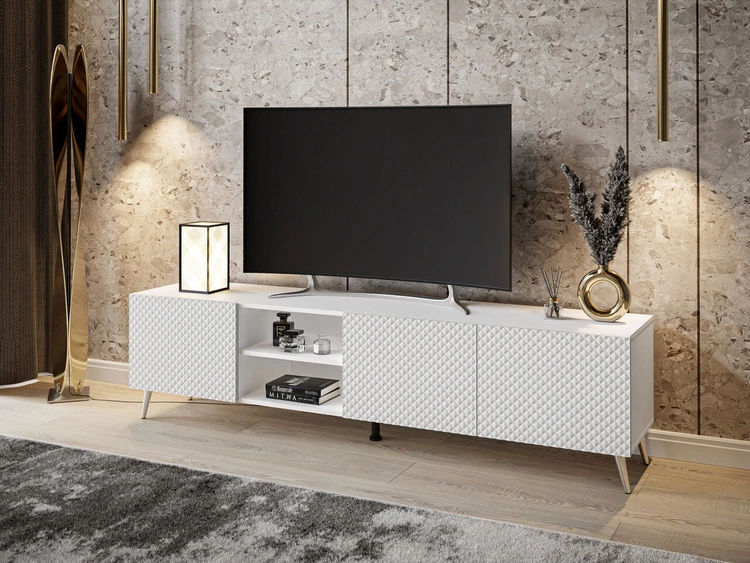 Szafka RTV z frezowanymi frontami 3D i metalowymi chromowanymi nóżkami Celiane biały połysk