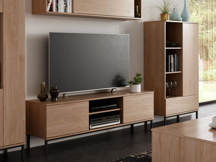 Szafka pod telewizor z drzwiczkami Soroko Hikora