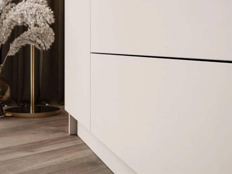 Szafa czterodrzwiowa z drzwiami uchylnymi i szufladami Ameli Kaszmir