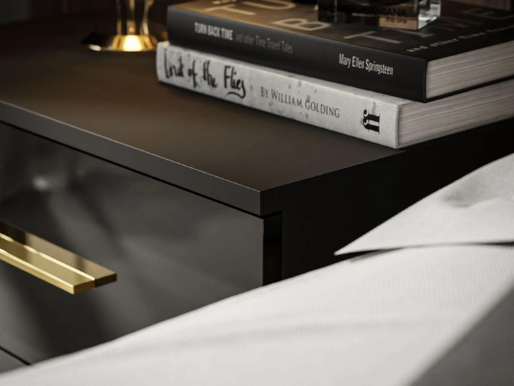 Stolik nocny z szufladami na czarno-złotych nogach Nuveo Czarny połysk
