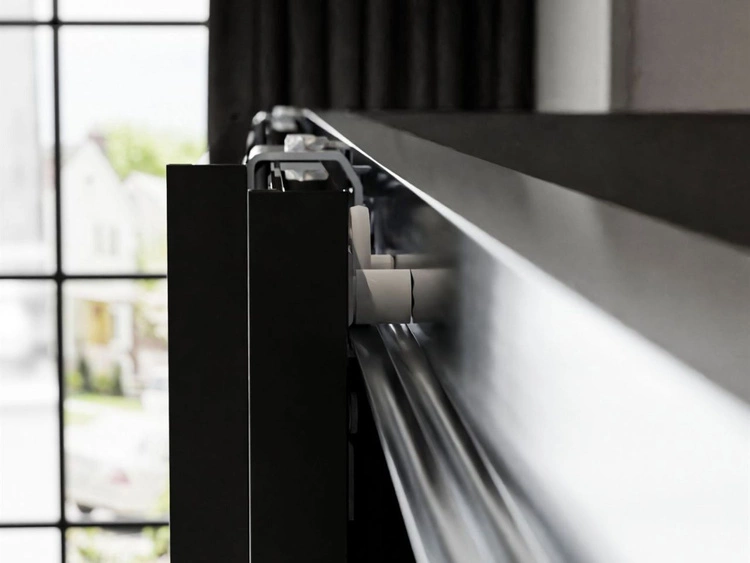 Szafa dwudrzwiowa z drzwiami przesuwnymi i lustrami 194 cm Nuveo Czarny połysk